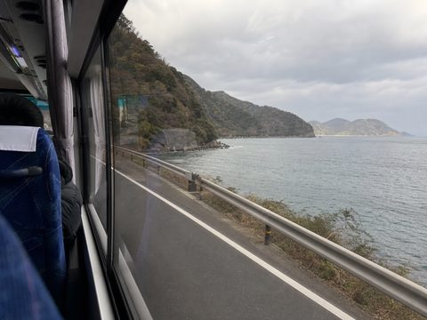 丹後半島巴士窗外的冬海岸