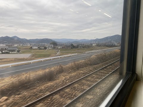 山口線窗外的盆地