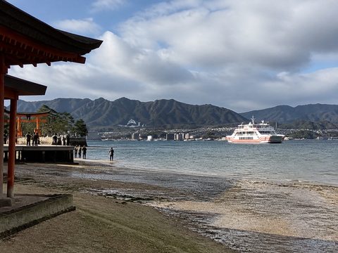 宮島海邊與渡輪