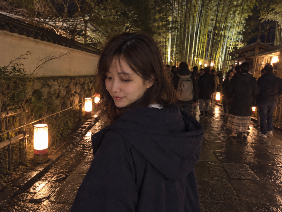 嵐山花灯路最後一夜的竹林與人潮